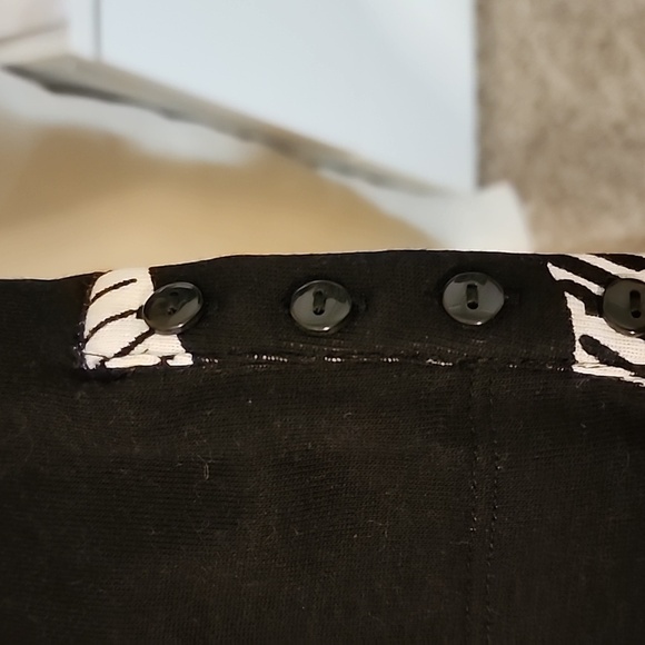 Chico Pima Floral Button Tunic sz 2 (large) - Picture 5 of 8